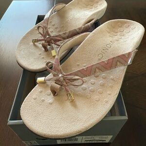 Vionic Pink Chevron Sandals